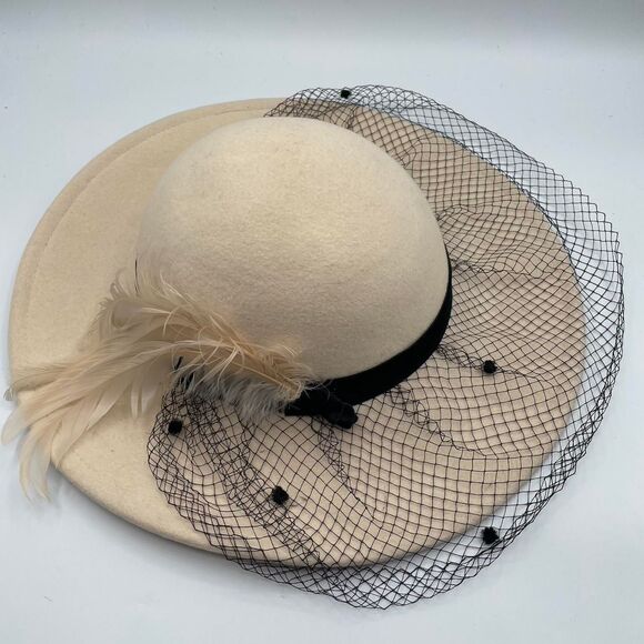 Vintage Cream Wool Fedora Hat Black Mesh Veil & Feathers Glam Chic Old Hollywood - Picture 2 of 8